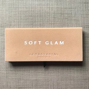 Anastasia Soft Glam Eyeshadow Palette